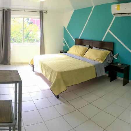 Dona Clara Vacation Apartments Oranjestad Buitenkant foto